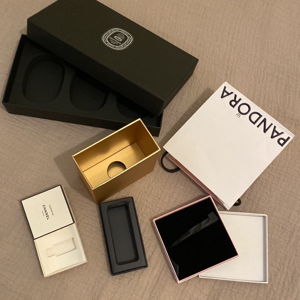Diptyque & Pandora & Chanel empty boxes. - Picture 2 of 3